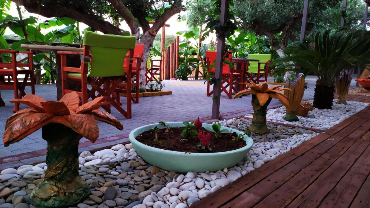 9 Mouses Apartment Filiatra Ngoại thất bức ảnh