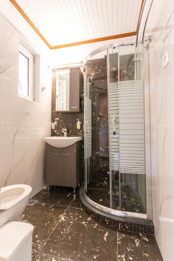 9 Mouses Apartment Filiatra Ngoại thất bức ảnh