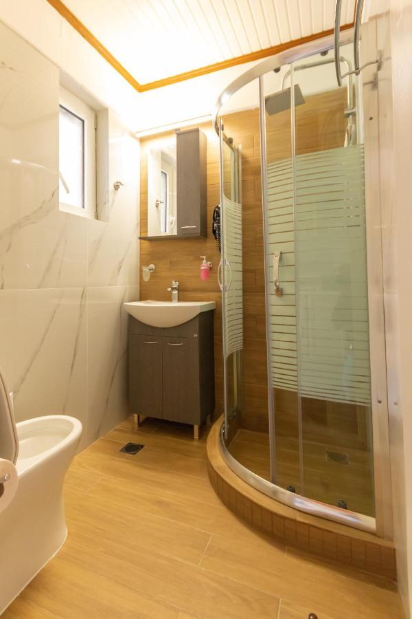 9 Mouses Apartment Filiatra Ngoại thất bức ảnh