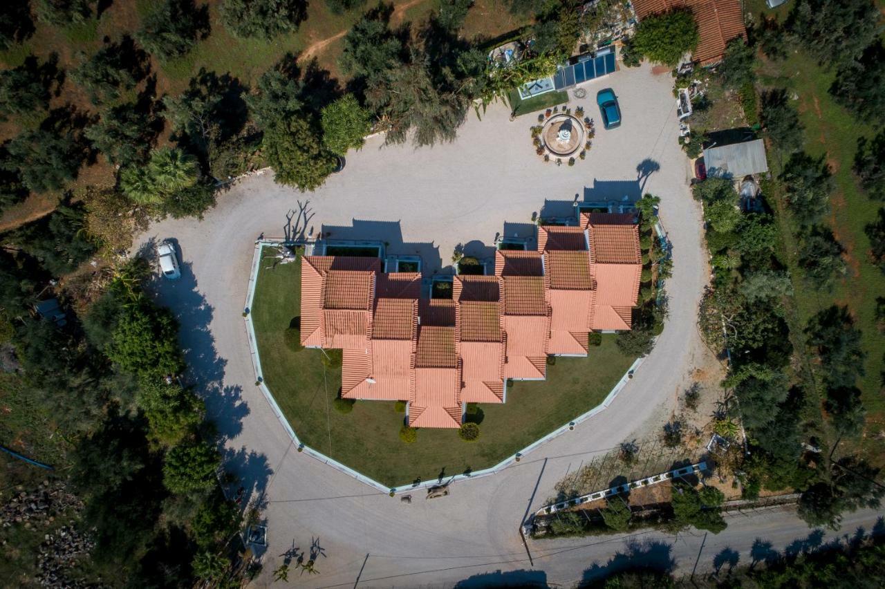 9 Mouses Apartment Filiatra Ngoại thất bức ảnh